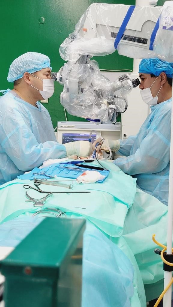В ОМЦ врачи из ННЦТО провели мастер-класс с применениями новых технологий при операциях. 